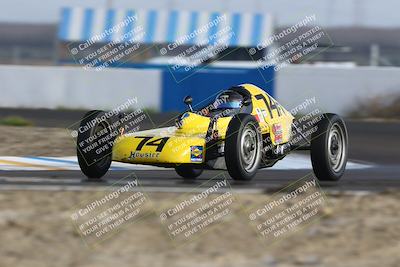 media/Mar-16-2025-CalClub SCCA (Sun) [[e72803ec8c]]/Group 3/Qualifying (Turn 1)/